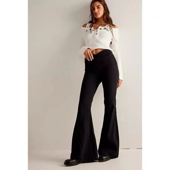 We The Free/Free People Venice Beach High Rise Flare Wrap Over Front Size 24 - Picture 1 of 9